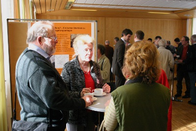 posterpräsentation mit kaffepause